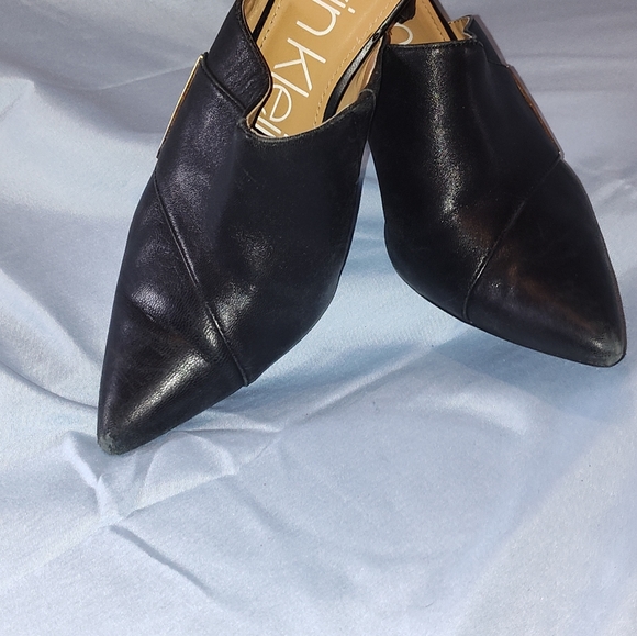 Calvin Klein - Picture 5 of 7